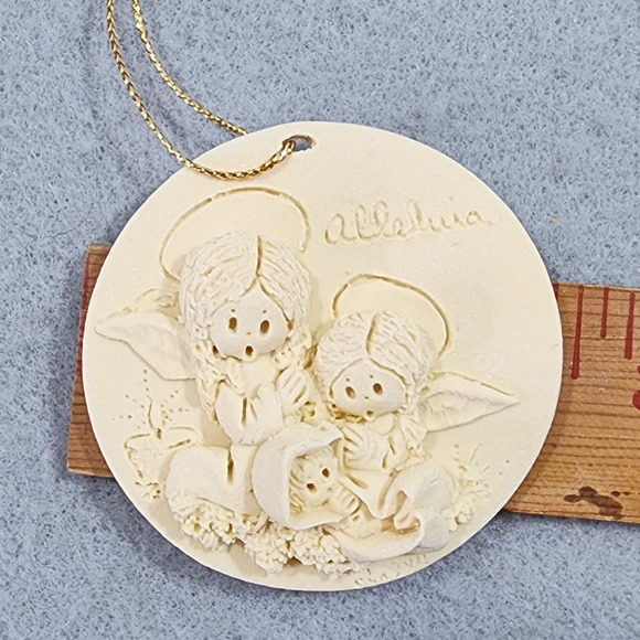 LaBerge 1994 ALLELUIA Angels With Baby Jesus Christmas Ornament Vintage - Picture 3 of 3